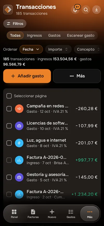 Movimientos de gastos con su categoría y estado del justificante (captura real con datos de ejemplo)